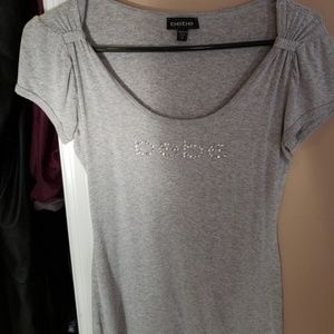 BEBE size Medium tee-shirt grey color